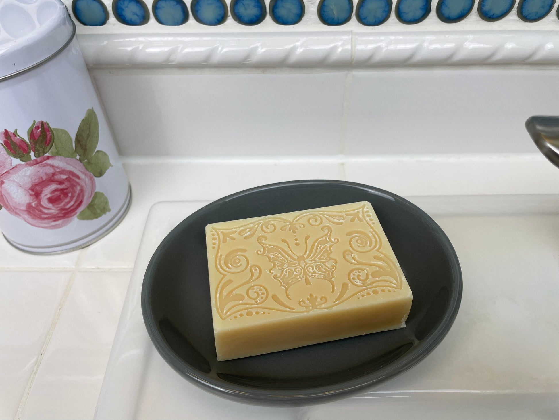 ORANGE PEEL Exfoliating Icelandic Sheep Milk Bar Soap