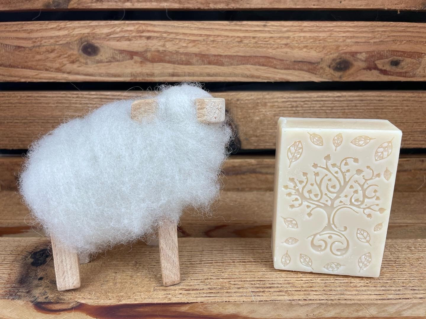 Pumpkin Sandalwood Icelandic Sheep Milk Bar Soap